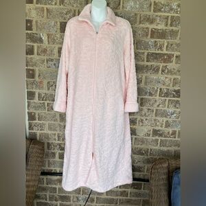 Miss Elaine Embossed Fleece Long Zip Robe Medium Pink Front Pockets